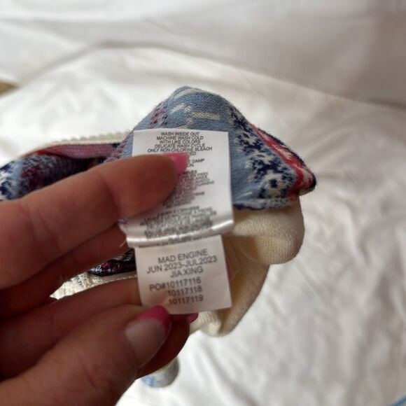 Bluey Festive Holiday Sweater. Size 12 Months. - Picture 9 of 9